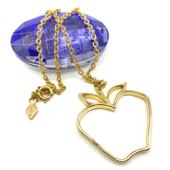 SARAH COV Vintage Goldtone Big Apple Necklace - Picture 7 of 9